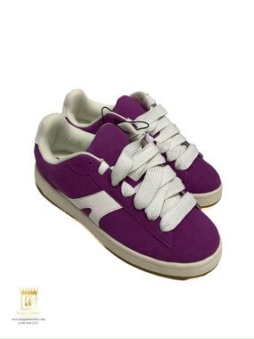No boundaries sneakers